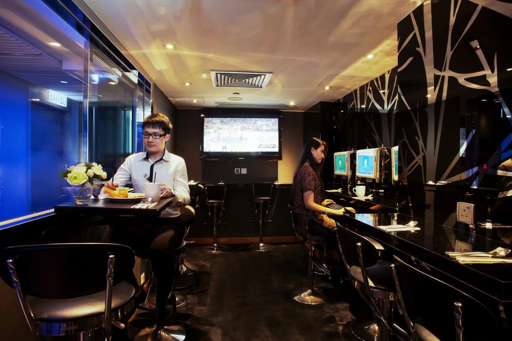 Hotel Bonaparte By Rhombus Hong Kong Exterior photo