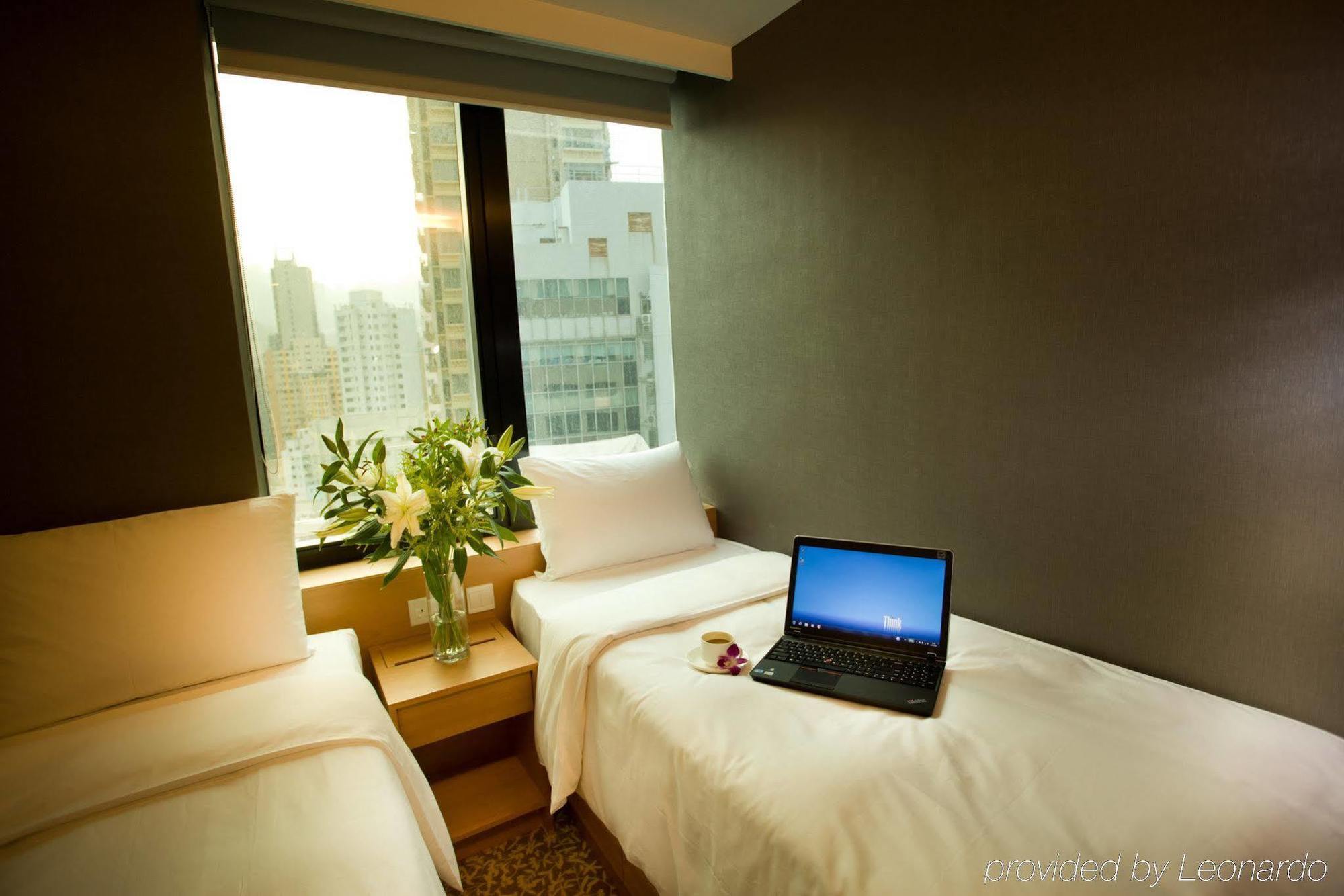 Hotel Bonaparte By Rhombus Hong Kong Room photo