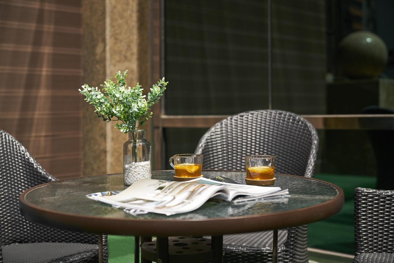 Hotel Bonaparte By Rhombus Hong Kong Exterior photo