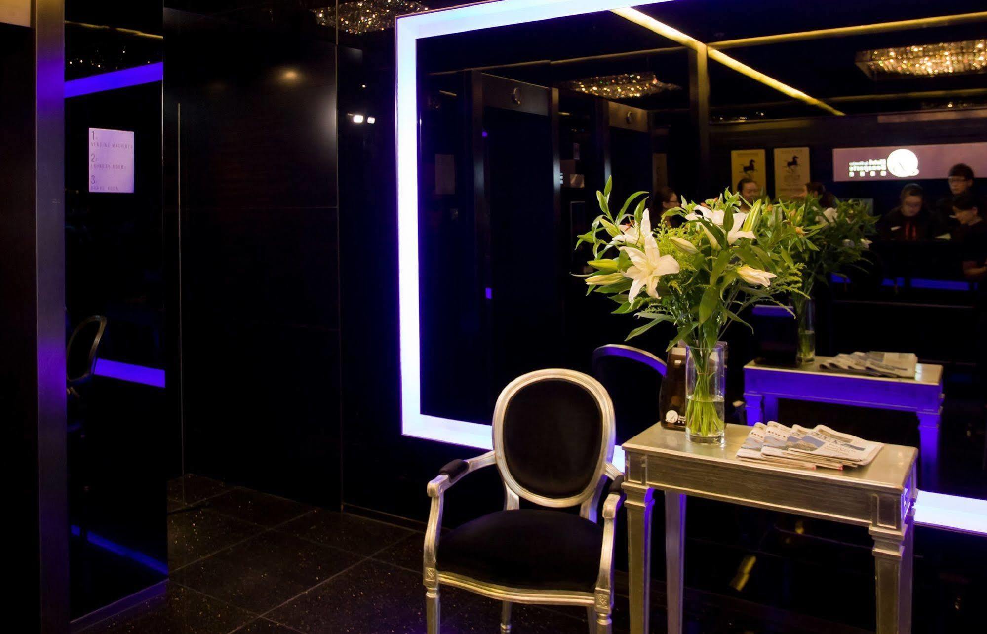 Hotel Bonaparte By Rhombus Hong Kong Exterior photo
